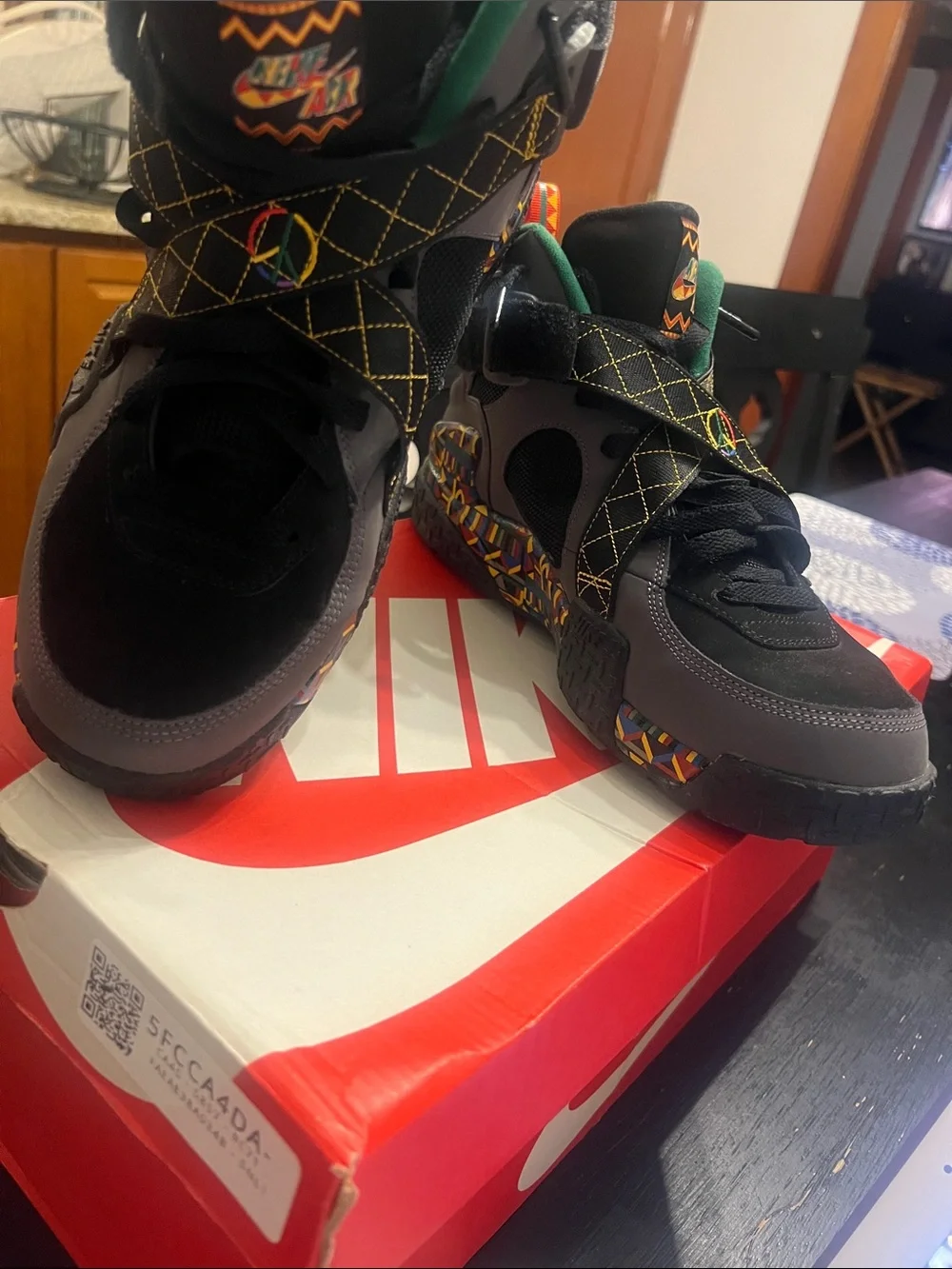 Nike Men's High-Top Sneakers in Gray, Black & Multicolor Pattern